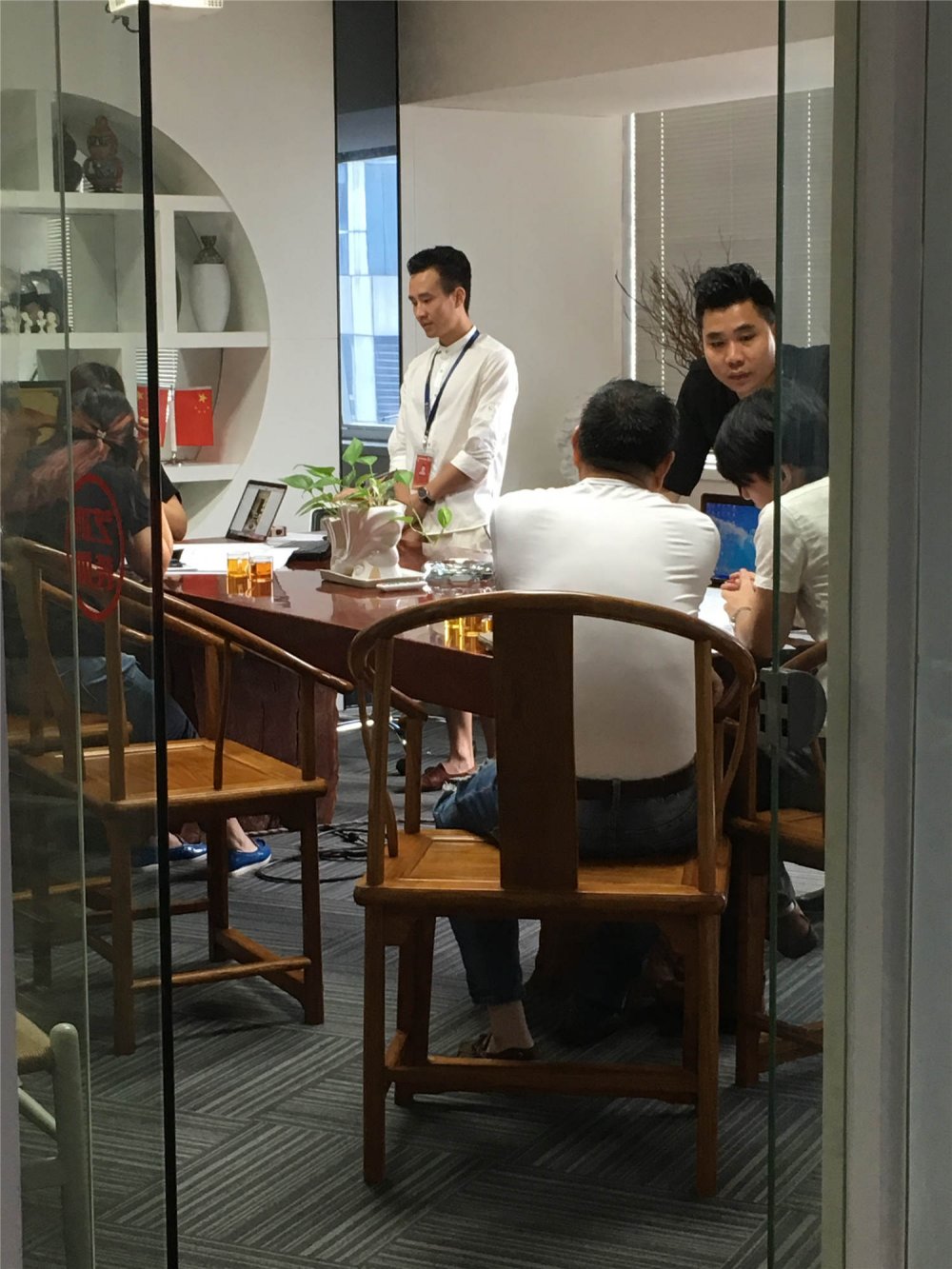 【艺鸿人物】3个月作出百万业绩,90后逆袭(图6) 【艺鸿人物】3个月作出百万业绩,90后逆袭(图6)