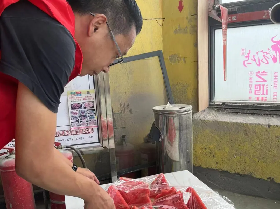 夏日送清凉 情系工人心 | 艺鸿温情走访各工地现场暖人心(图10)