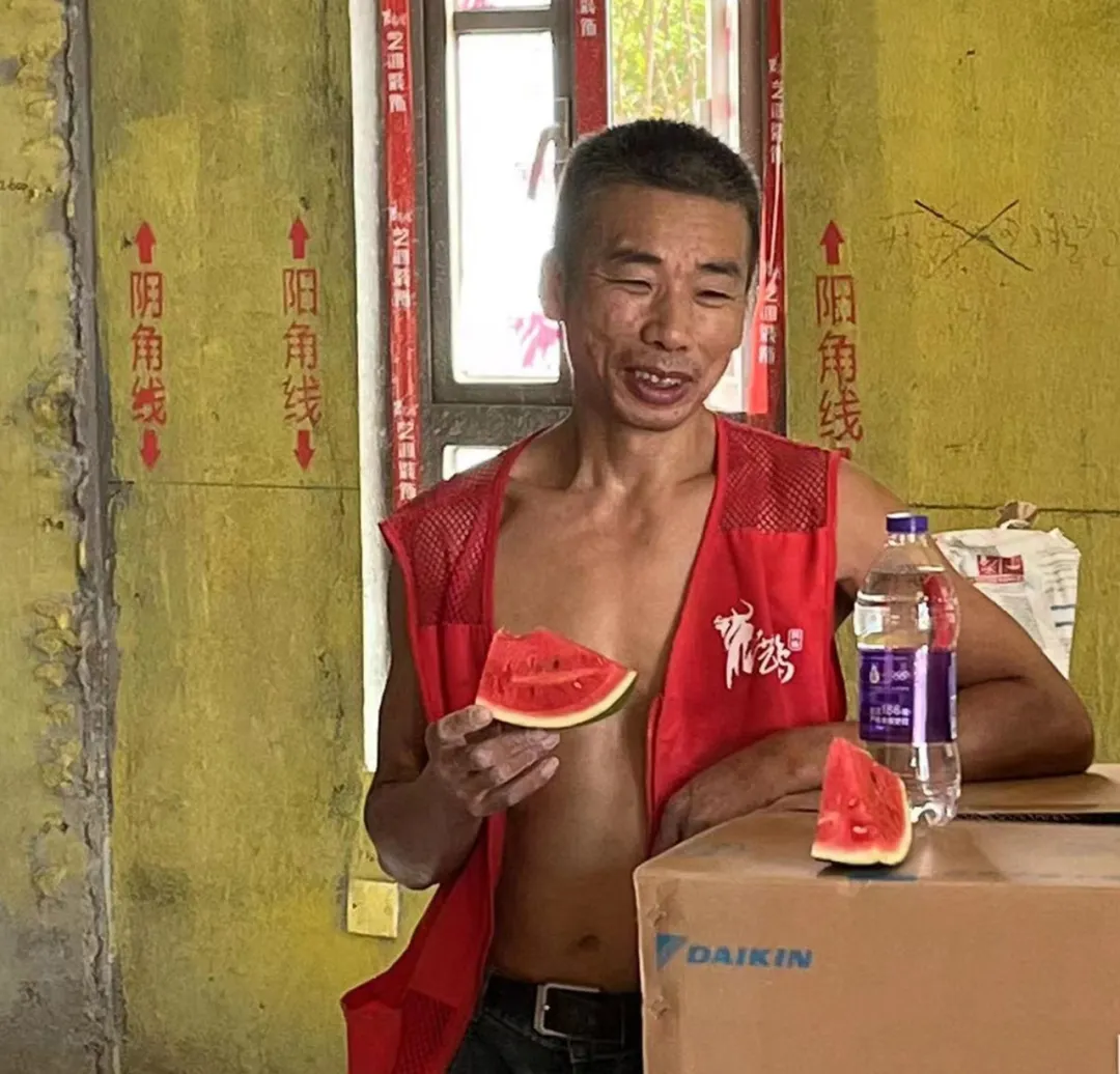 夏日送清凉 情系工人心 | 艺鸿温情走访各工地现场暖人心(图17)